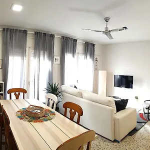 https://piso-familiar-en-llanca.catalonia-hotels.com